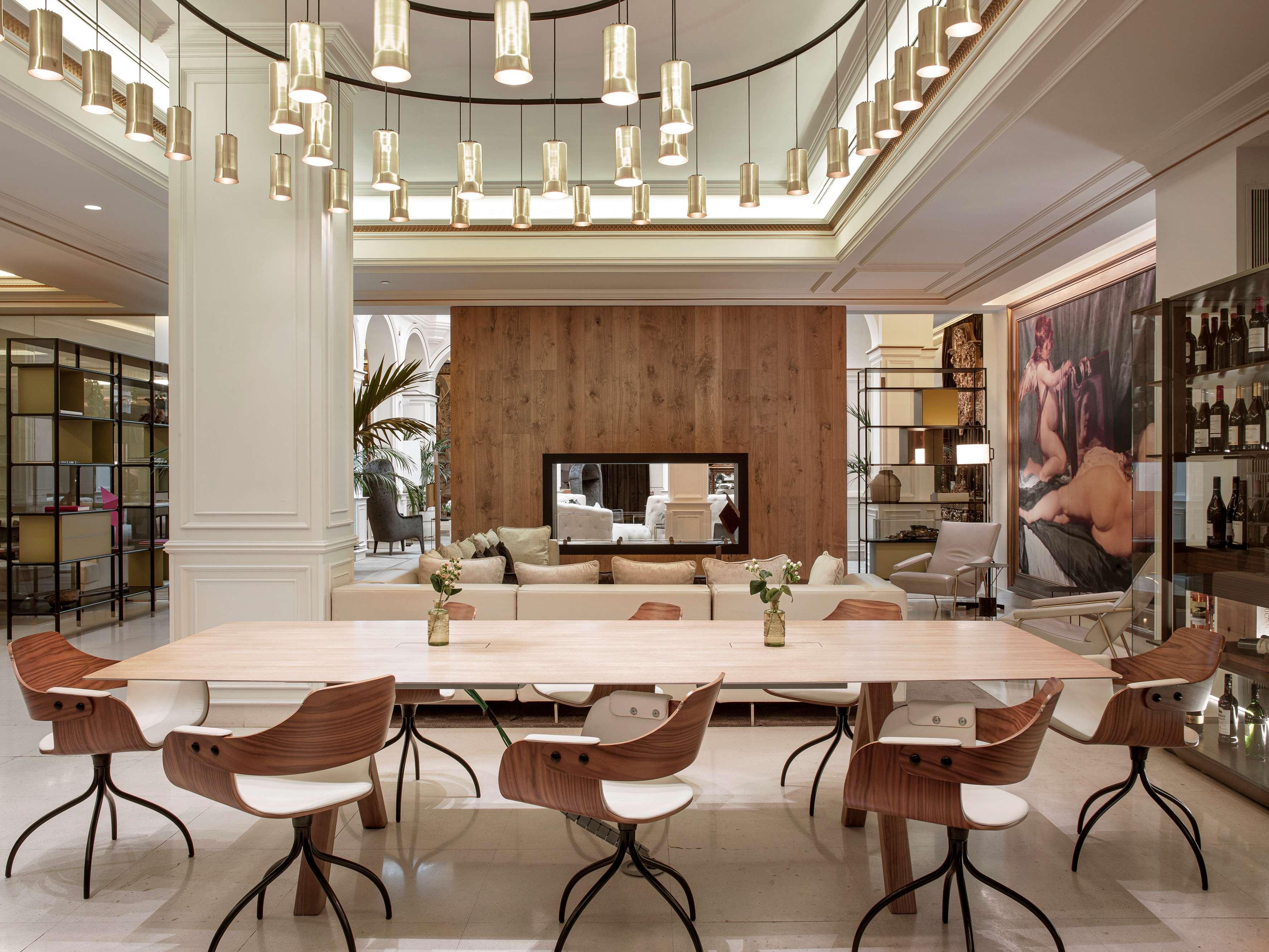 Palacio de los Duques Gran Meliá - The Leading Hotels of the World Madrid Esterno foto The interior of the hotel