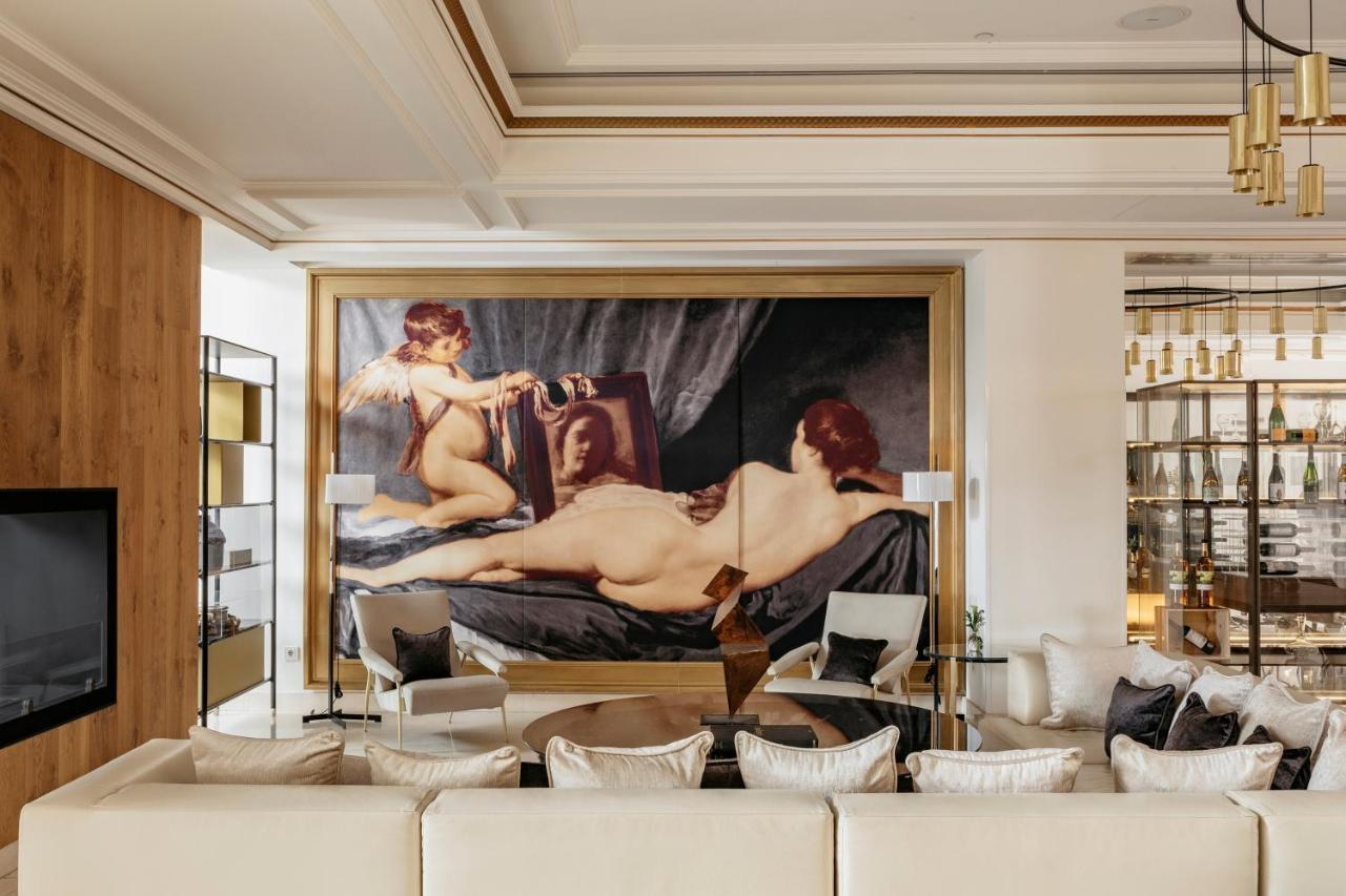 Palacio de los Duques Gran Meliá - The Leading Hotels of the World Madrid Esterno foto The interior of the suite