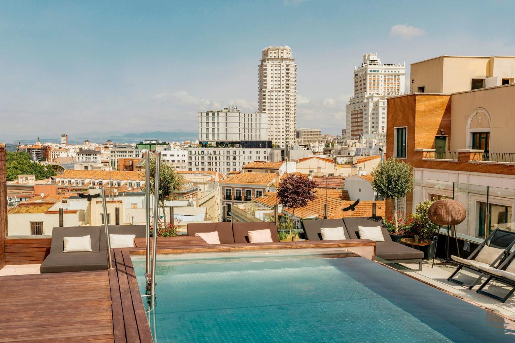 Palacio de los Duques Gran Meliá - The Leading Hotels of the World Madrid Esterno foto View from the rooftop pool